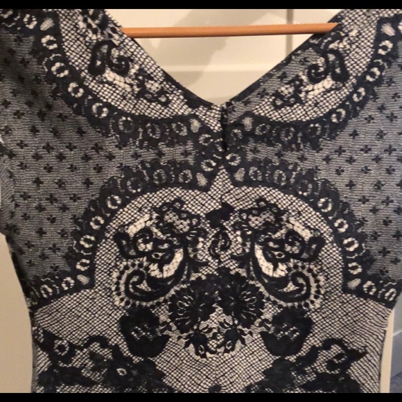 NWT Yoana Baraschi neo lace body dress size 2 $306 - Picture 3 of 5